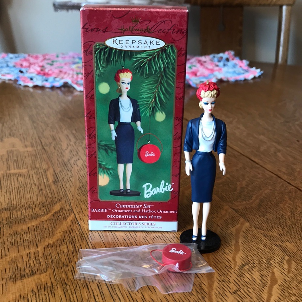 [Hallmark]Barbie Commuter Set. Ornament and Hatbox